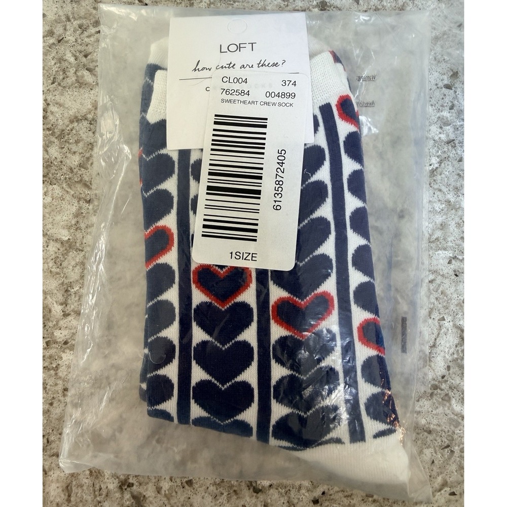 LOFT Women's Crew Socks One Size White/Navy/Red Heart Pattern